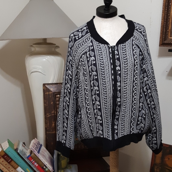 Womens Jacket Long Sleeve lined zipper pattern 3x - Picture 1 of 6